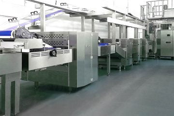 Production plant of crackers: sheeting, oven, cooling