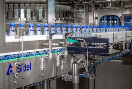 Mineral water PET line: carbonated and non carbonated with Combi SF300