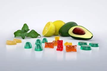 Starchless production of functional gummy and jelly products
