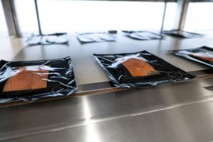 Packaging of very flat products Packaging of very flat products