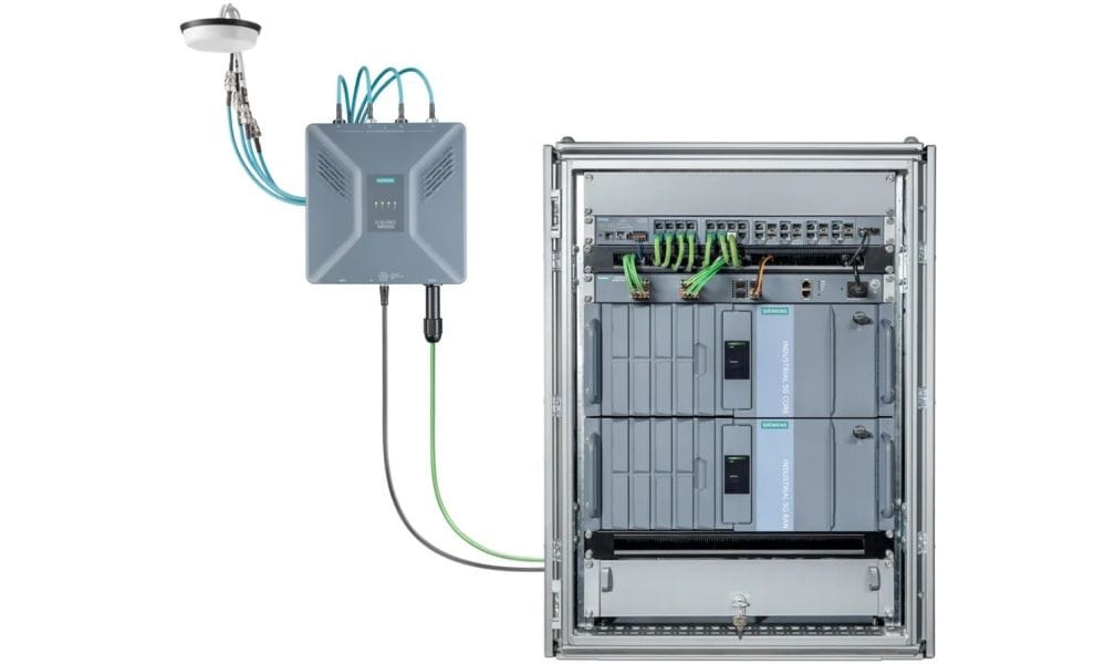 5G infrastructure for industrial sites with small router for cabinet use