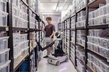 Professional service robot sales reached 200,000 units in 2024